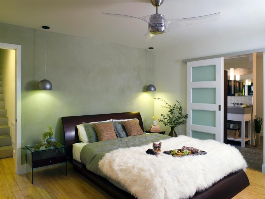 Зеленые светильники в спальне