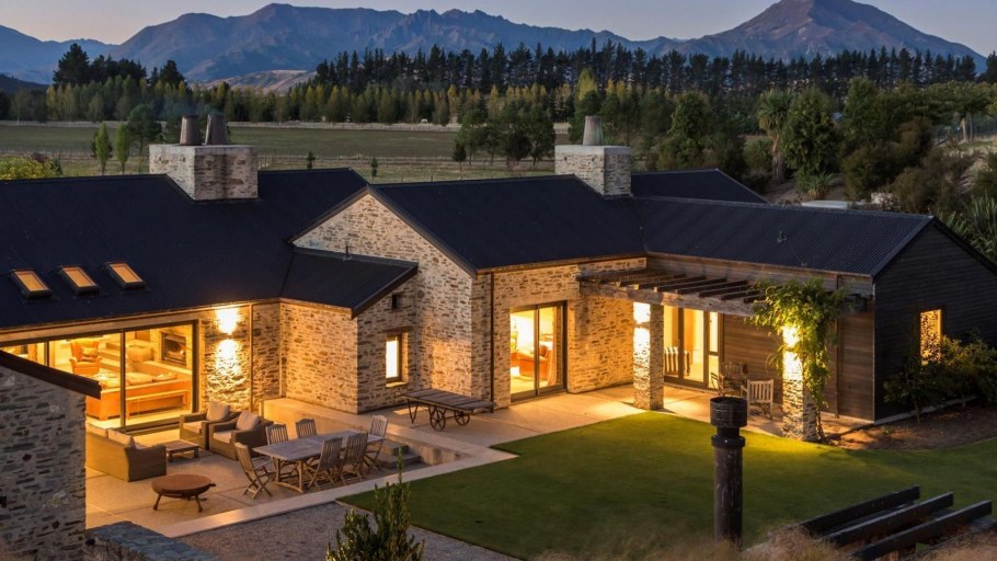 Valheim каменный дом