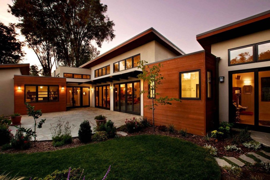 Красивые фасады домов