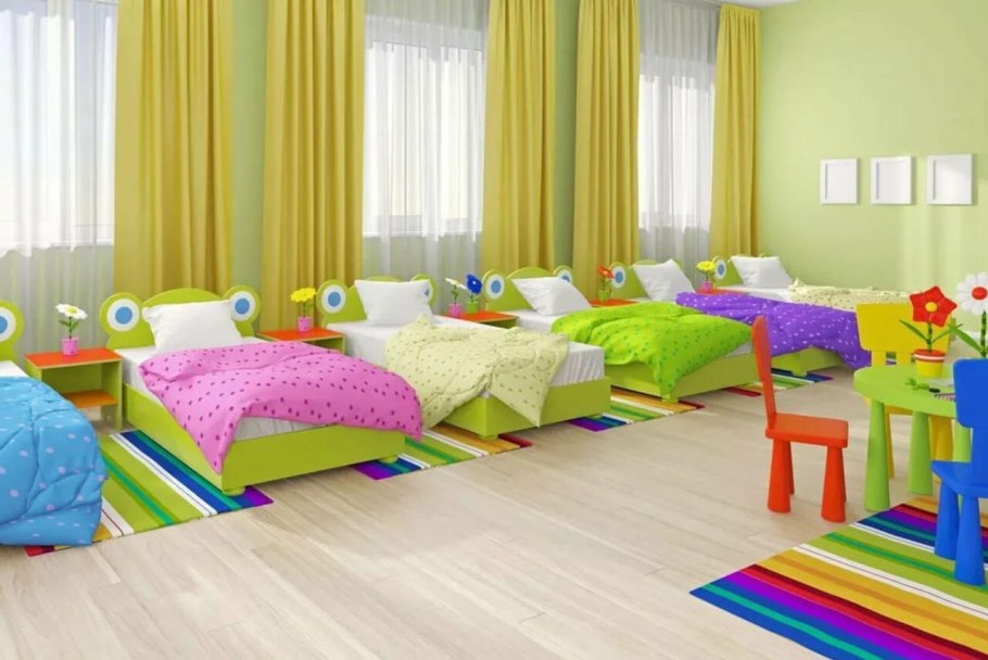 Спальная комната в детском саду