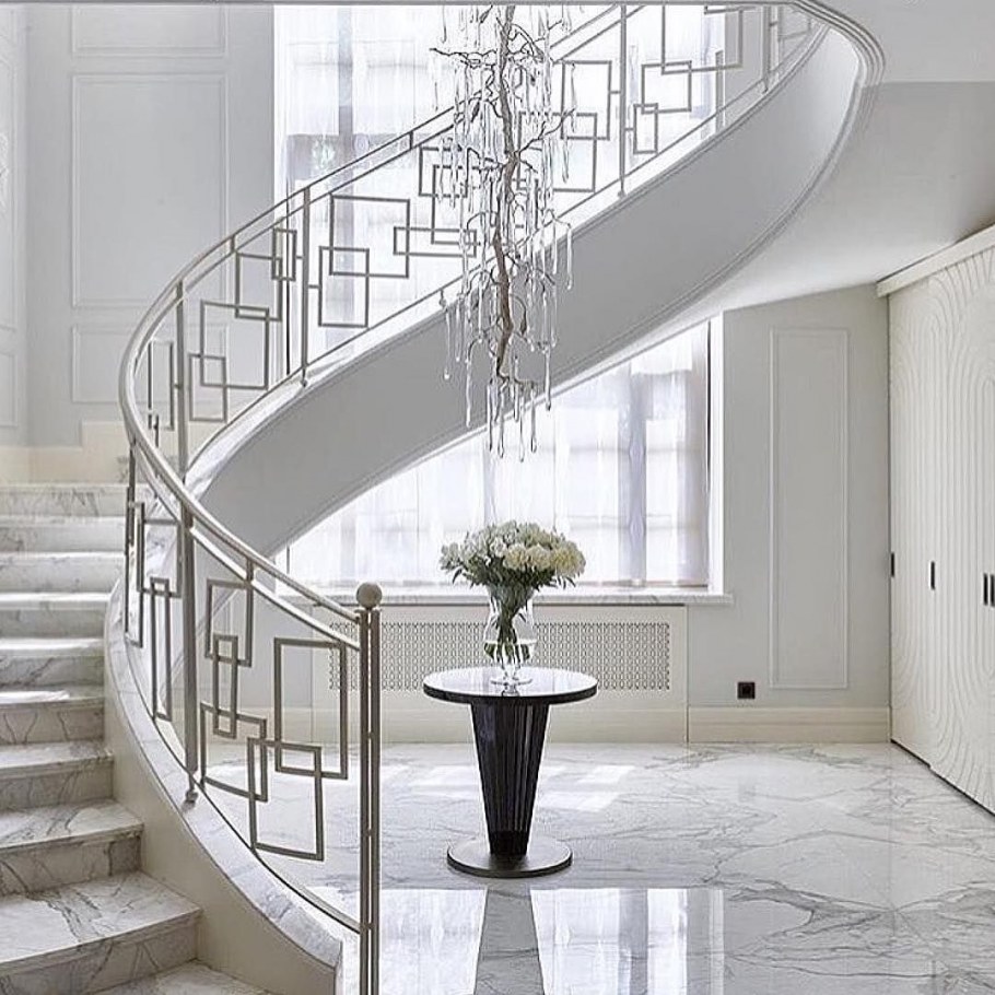 Лестница с изгибом