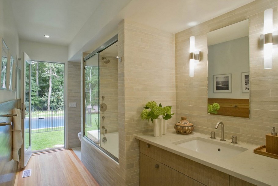 Ванная комната с окном плитка