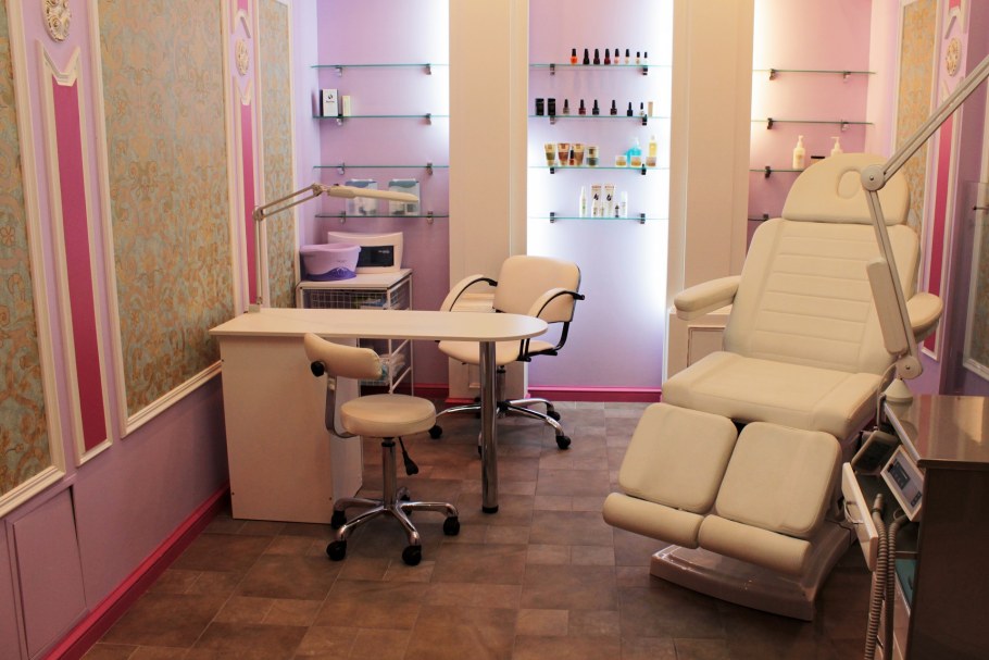 Маникюр для офиса