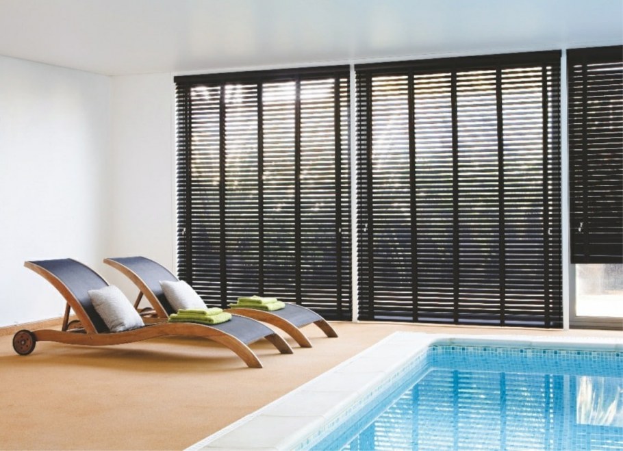 Жалюзи для бассейна