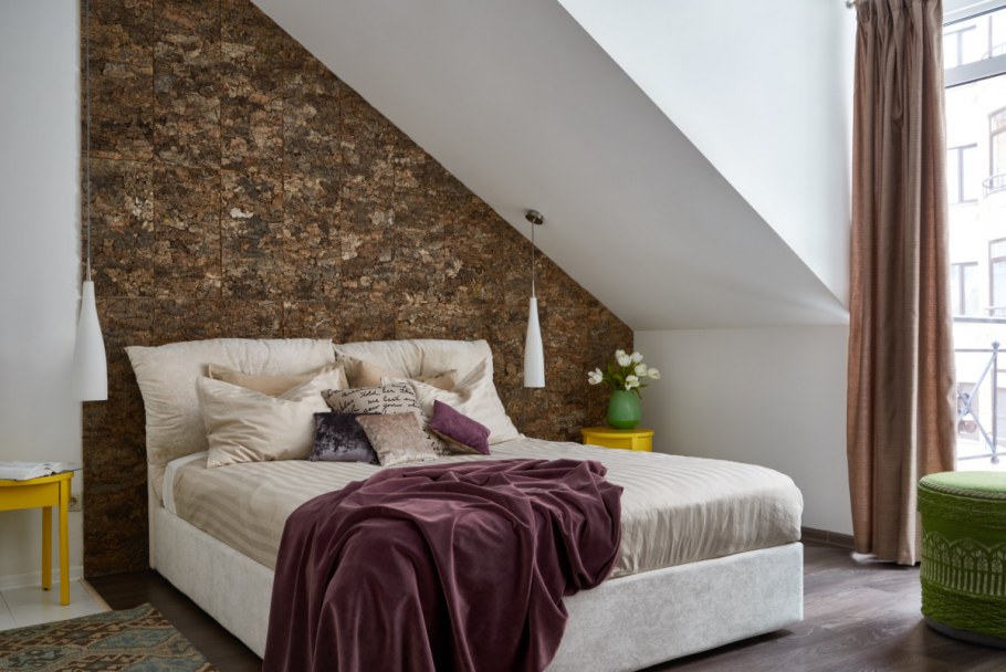 Стена из пробки на кухне