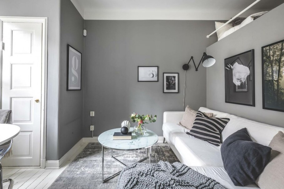 Светло серые стены