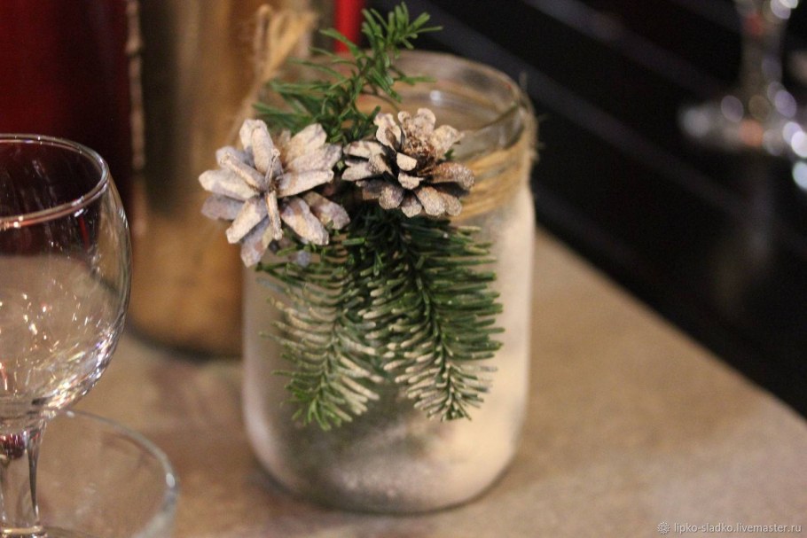 Зимние украшения из подручных материалов