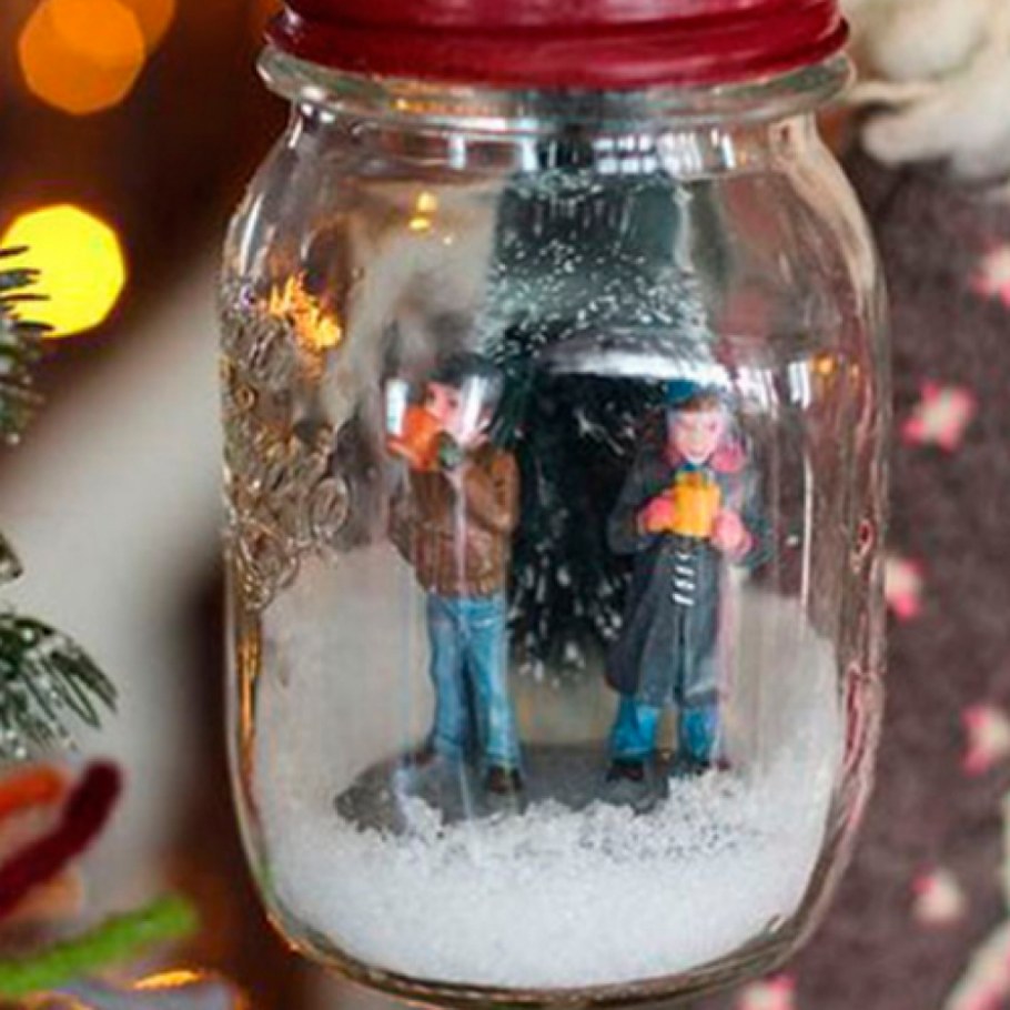 Новогодние декоративные баночки