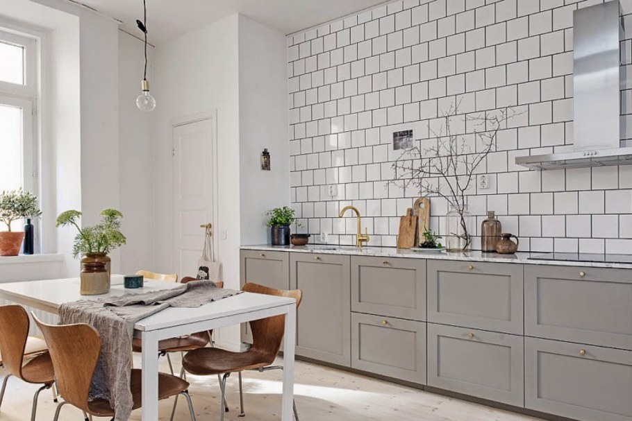 Сканди кухня серая