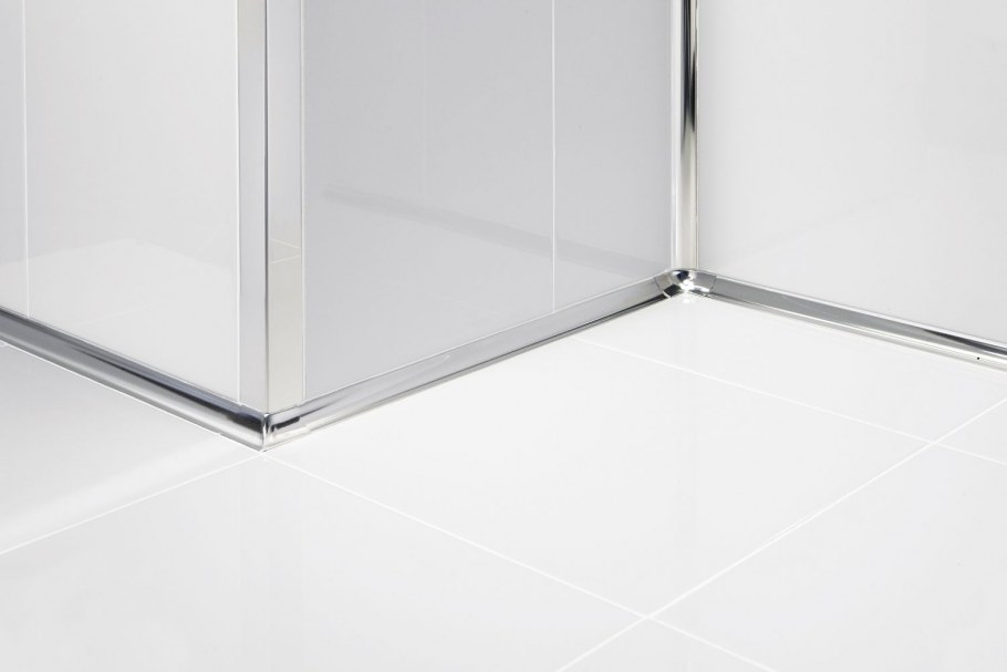 Угловой стык плитки