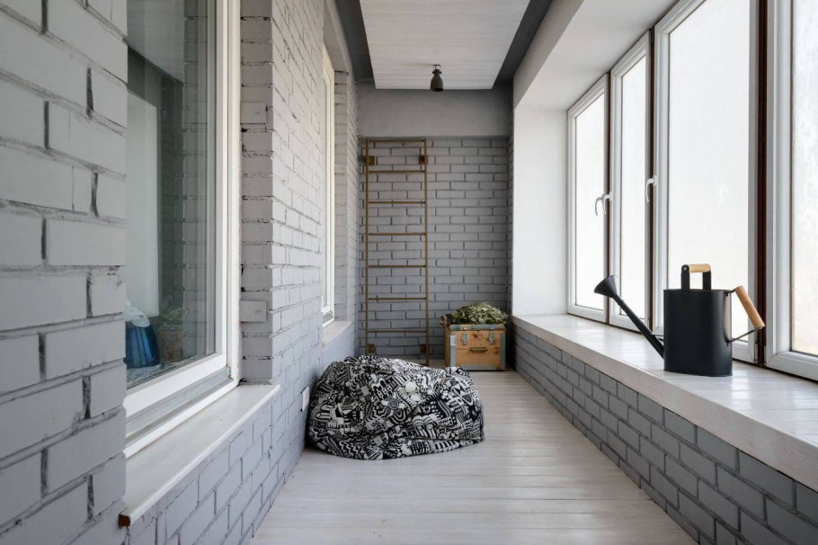 Дизайнерская отделка балкона