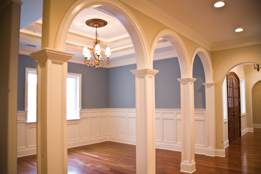 Колонны в интерьере общественных зданий