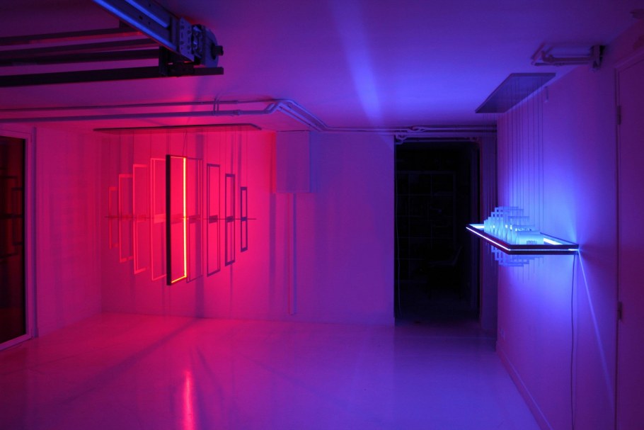 Светодиоды в комнате