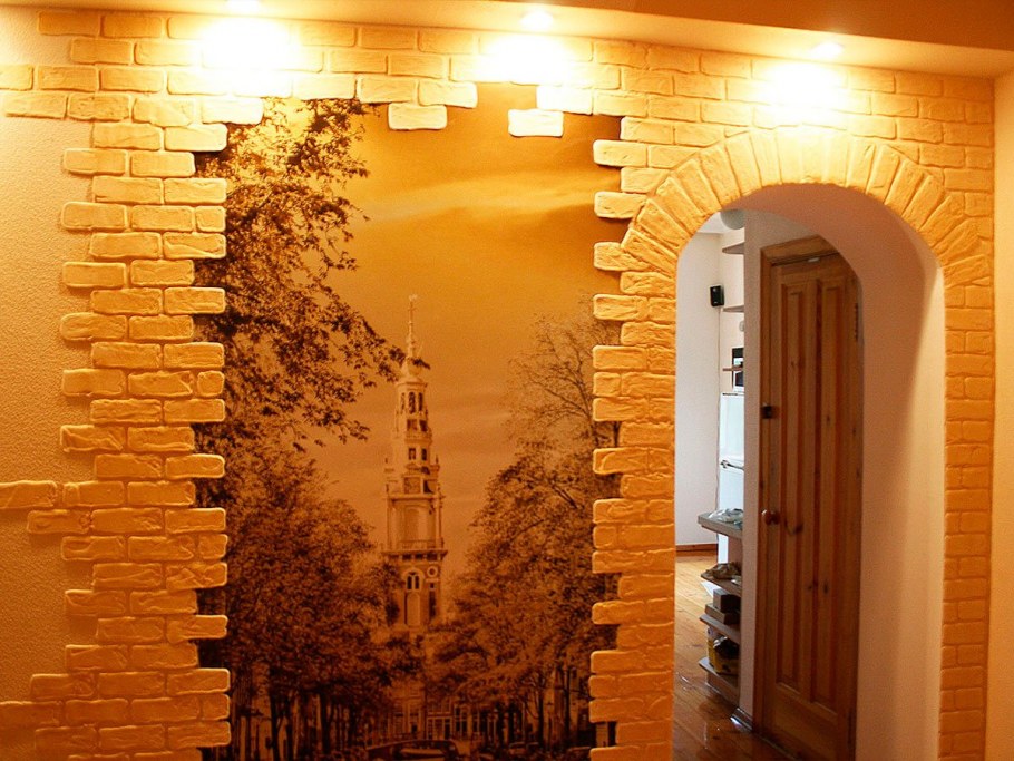 Кирпичная арка в интерьере