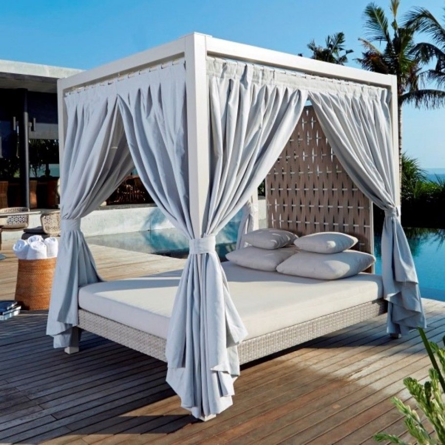 Кровать качели