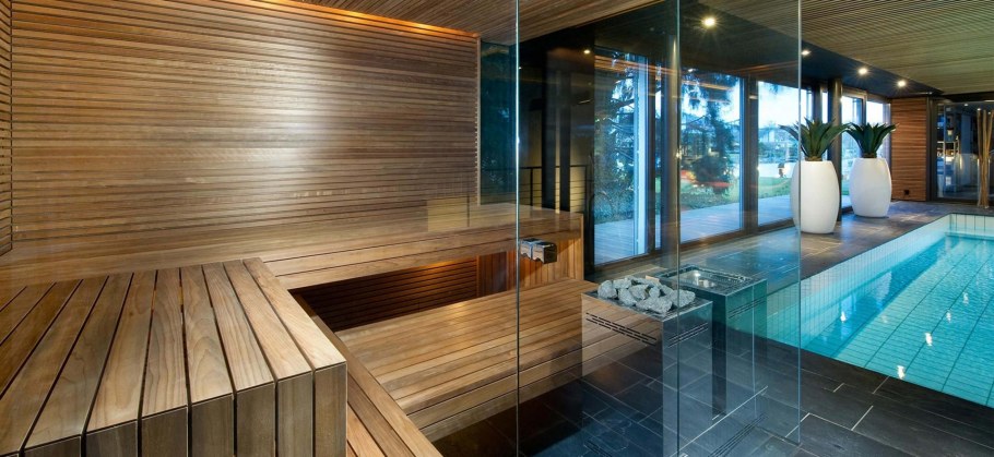 Интерьер бассейна