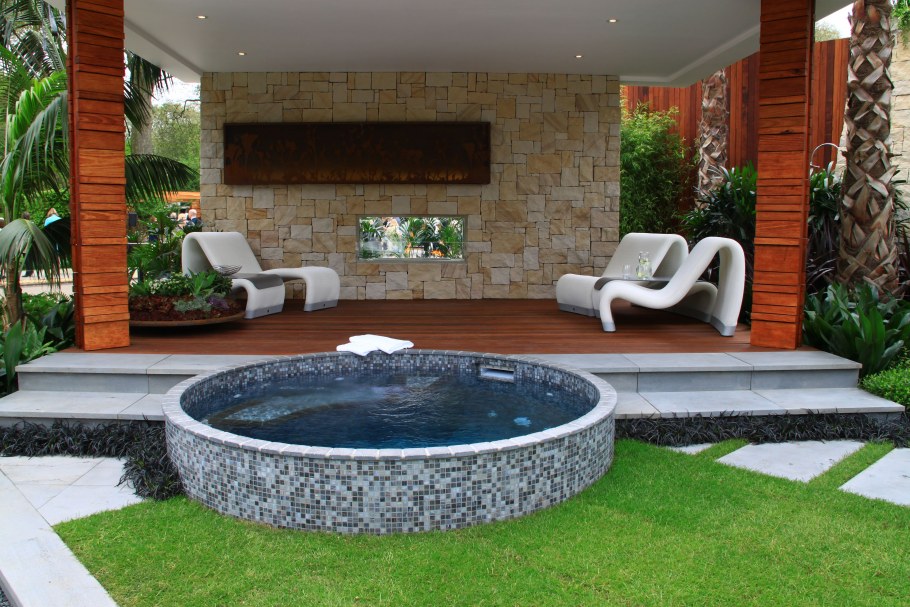 Джакузи на открытой террасе