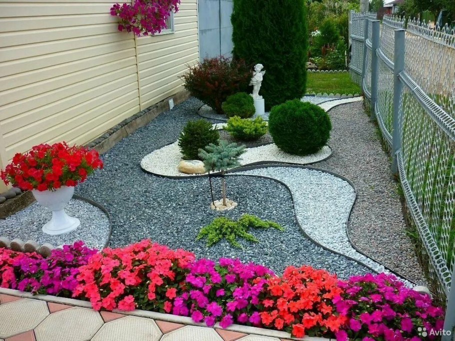 Керамзит на клумбе