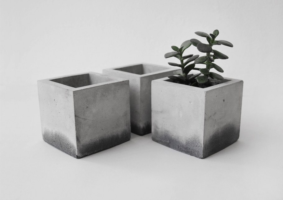 Кашпо из бетона