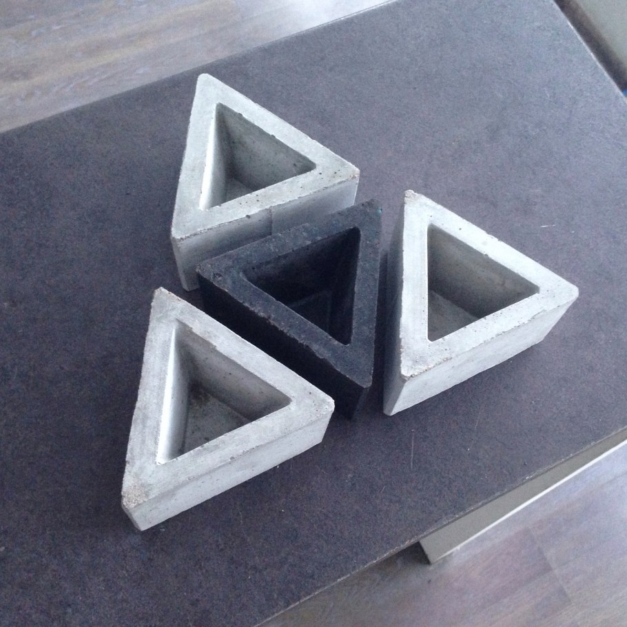 Аксессуары из бетона