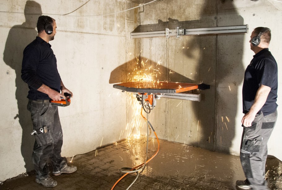 Алмазная резка проемов в бетоне