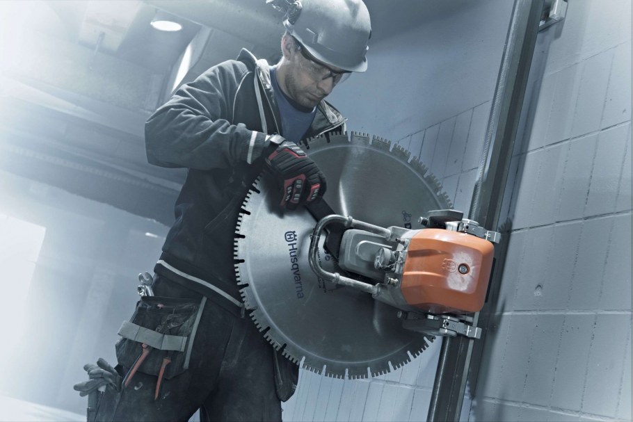 Алмазная дисковая резка Hilti
