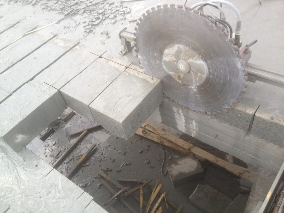 Пробивка дверного проема 2000 мм