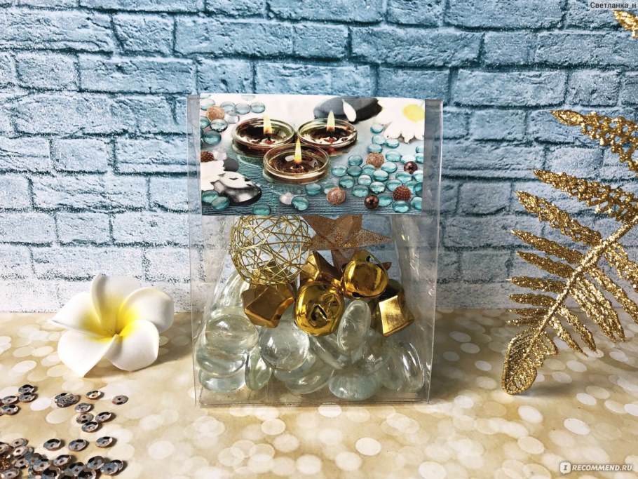 Новогодние украшения из декоративных камней