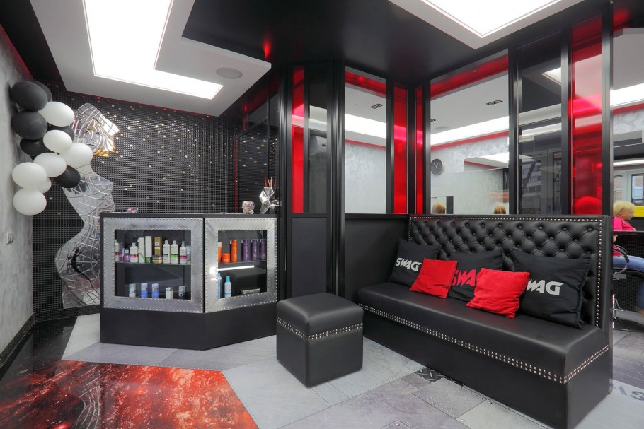 Салон в черно белом стиле