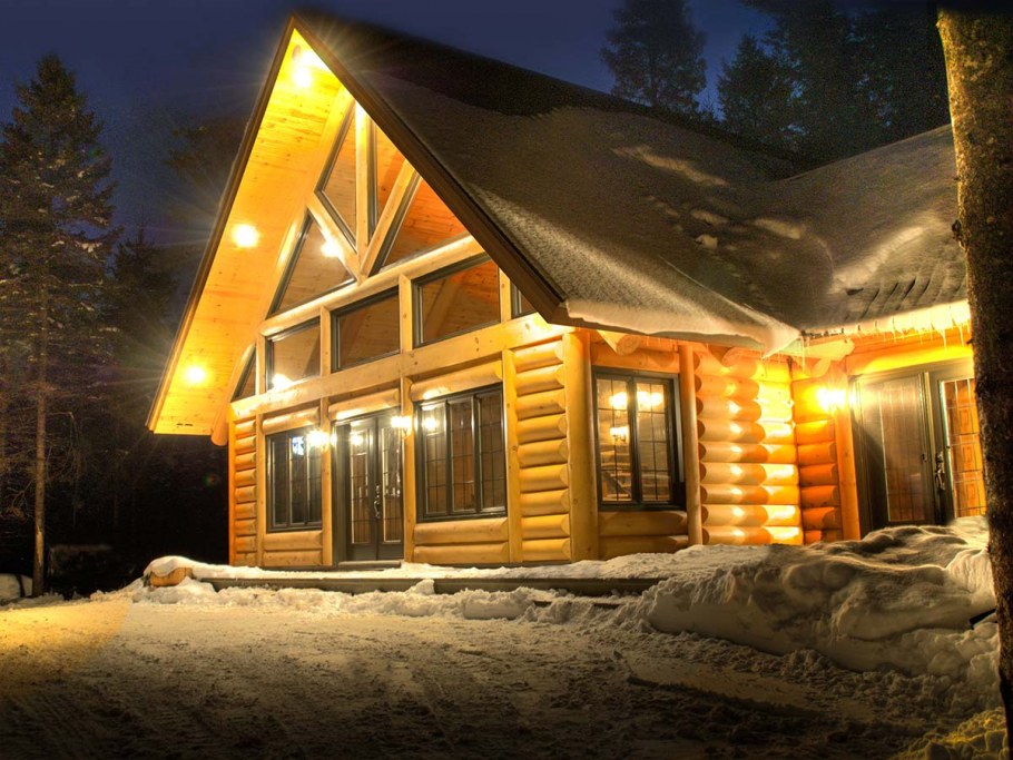 Подсветка деревянных домов