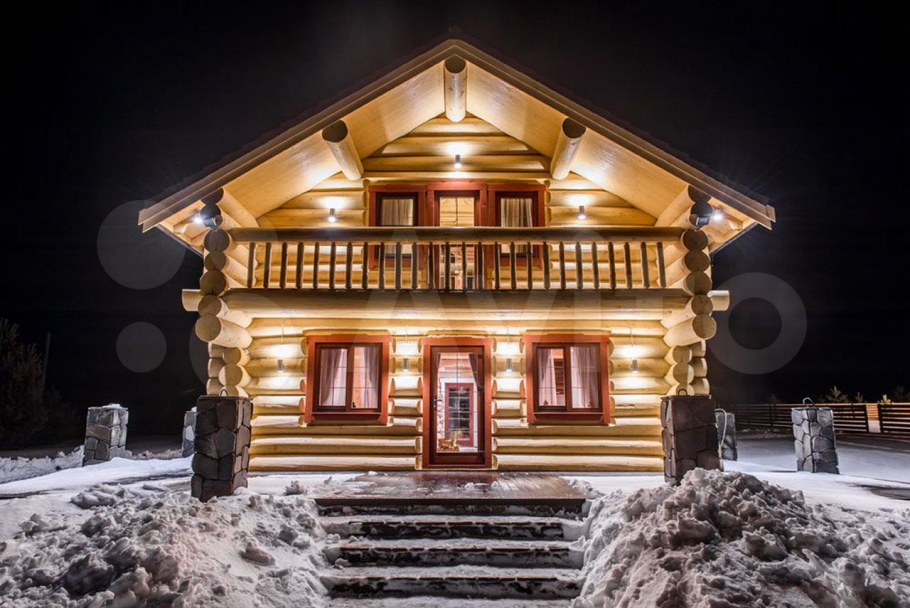 Деревянный рубленный дом