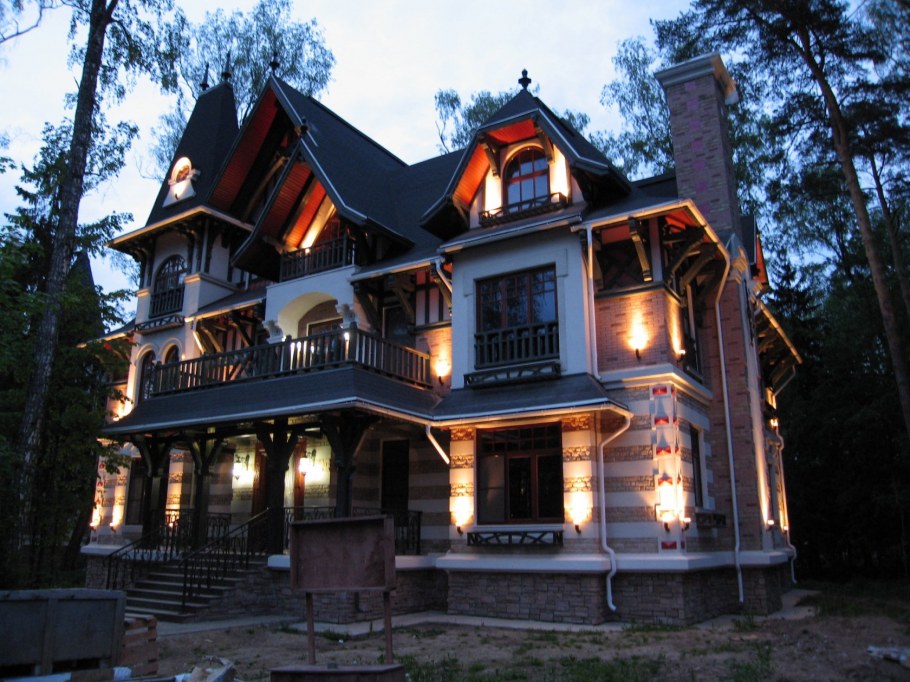 Архитектурная подсветка коттеджа