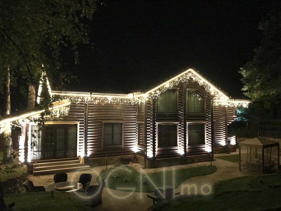 Подсветка фасадов деревянных домов