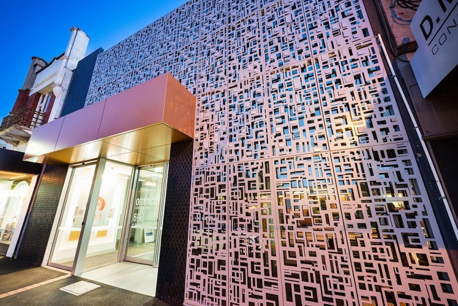 Перфорированные панели для фасада