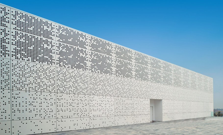 Перфорированные фасадные панели