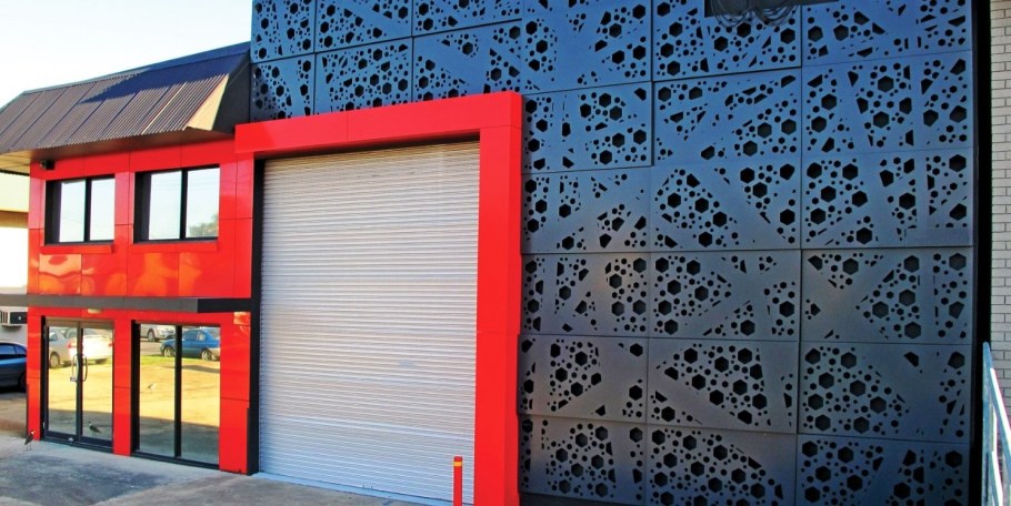 Декоративные металлические панели для фасада