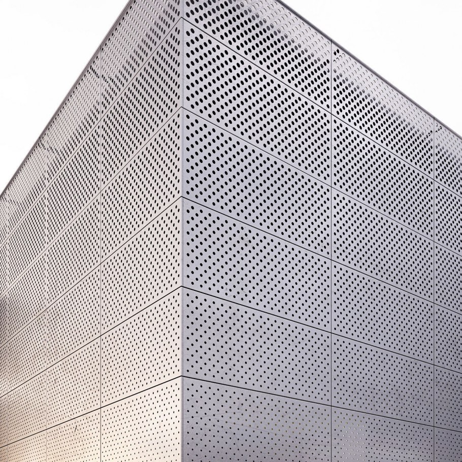 Перфорированные металлические панели 600х600мм