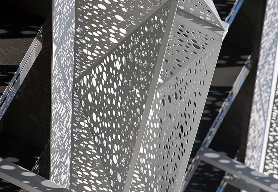 Перфорация фасадных панелей