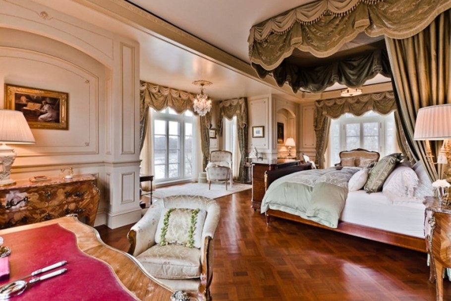 Спальня в особняке