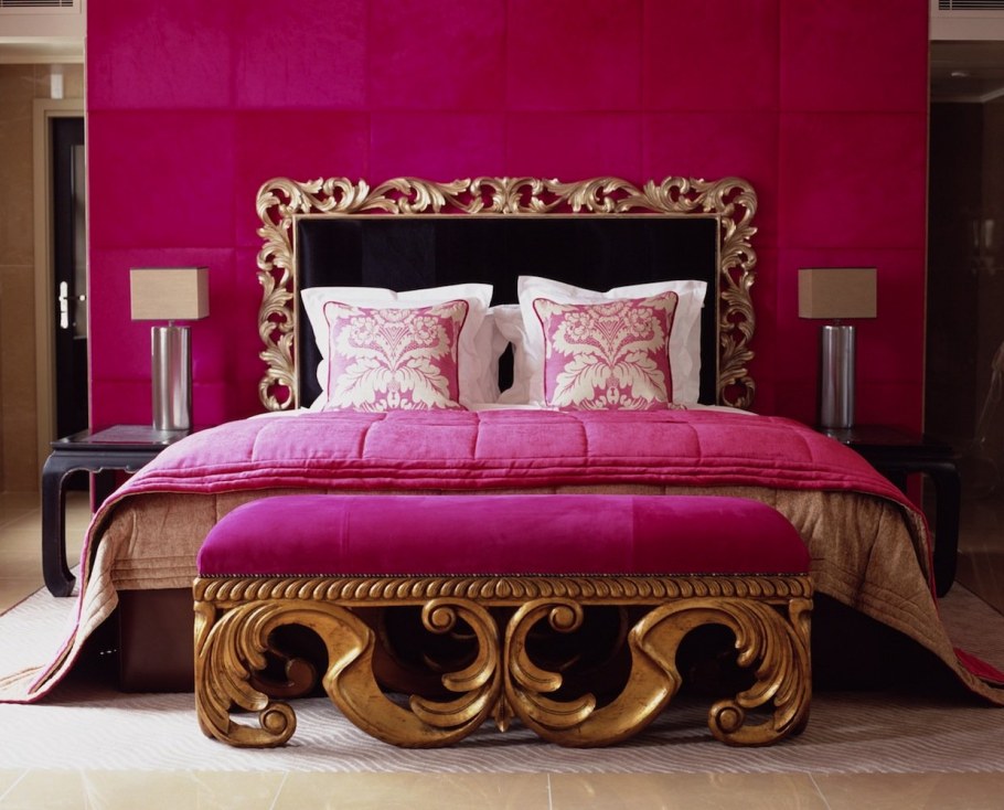 Розовый с золотом в интерьере