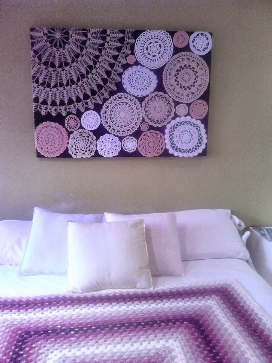 Вязаное панно на стену