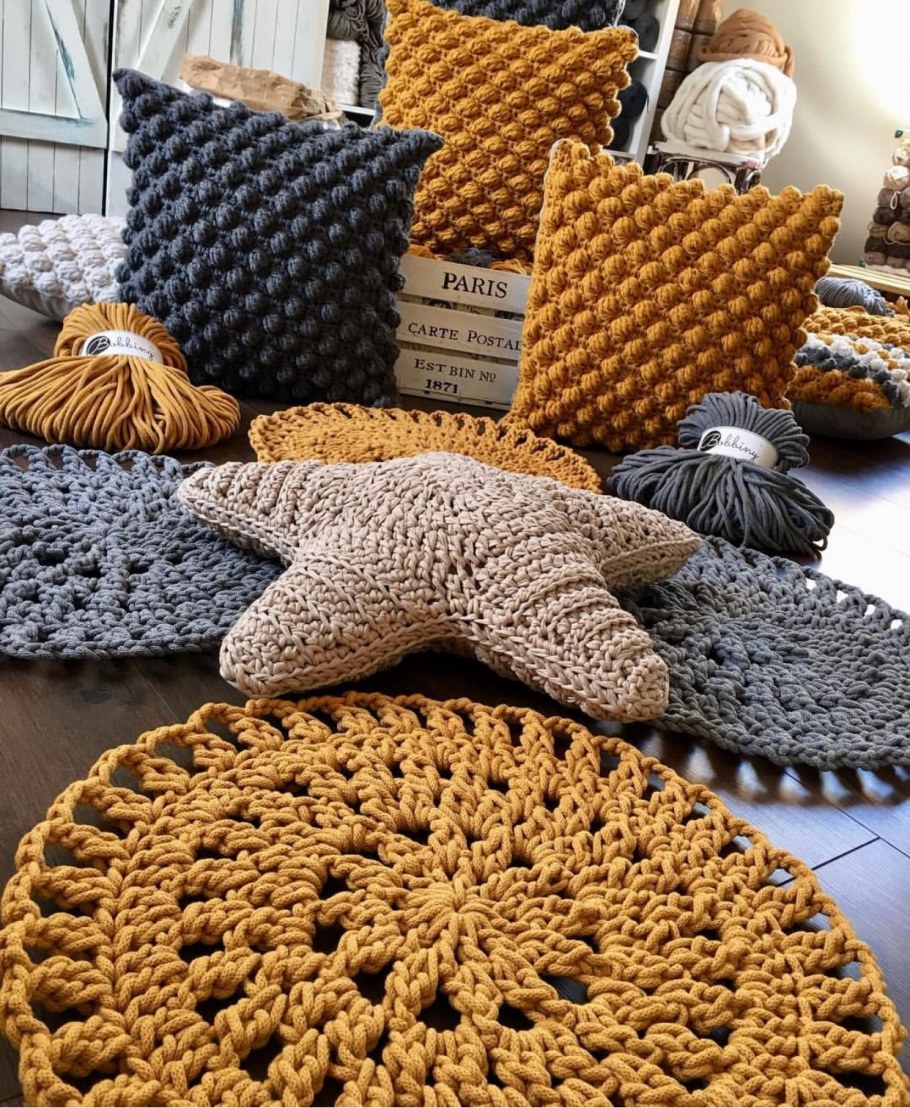 Вязаные интерьерные вещи