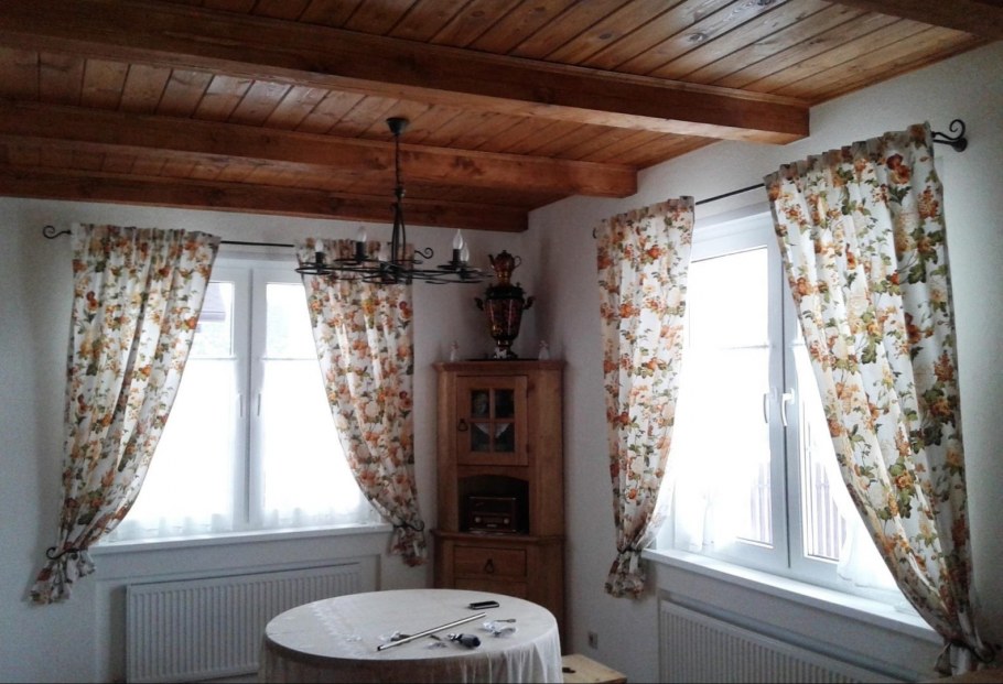 Занавески на окна в деревенском стиле