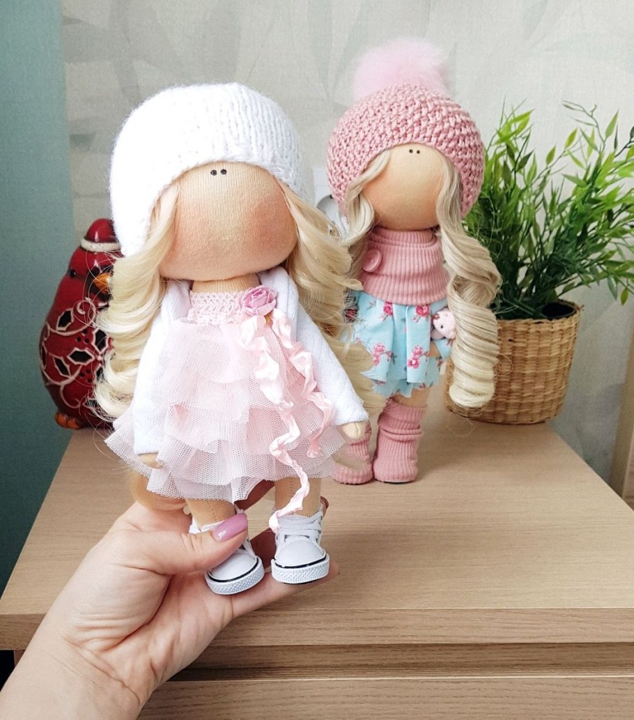 Куклы в интерьере