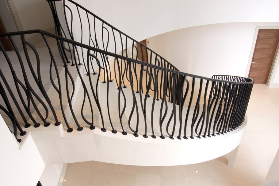 Кованые перила в стиле арт деко