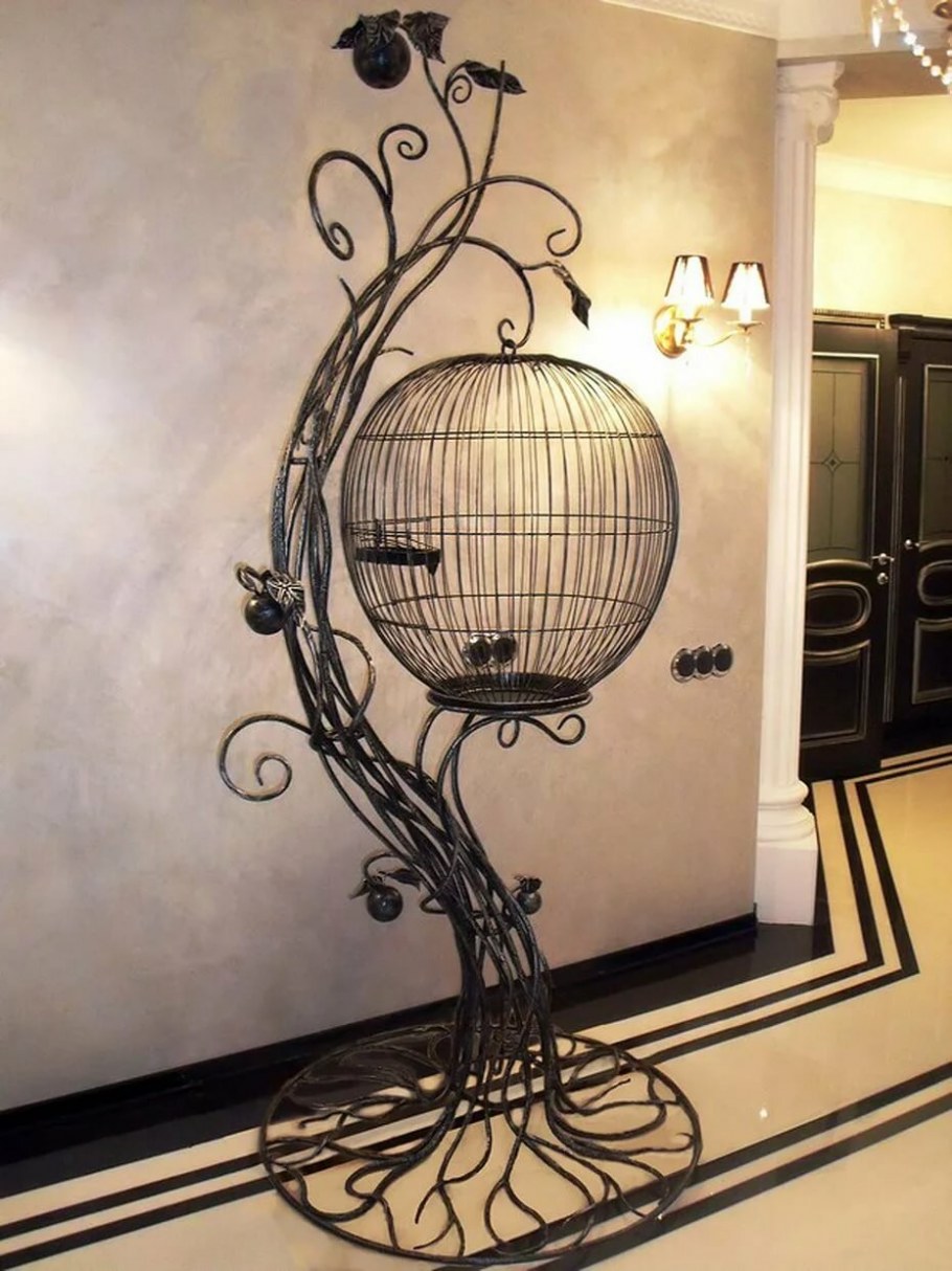 Кованые изделия в интерьере