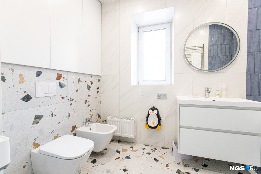 Ванная комната с плиткой Arcana Stracciatella