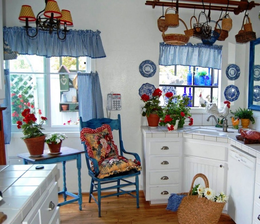 Занавески для кухни в деревенском доме