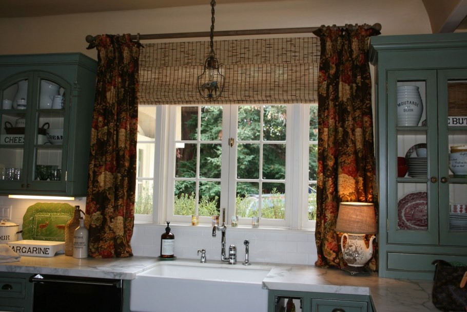 Шторы Кантри для маленьких окон в деревенском