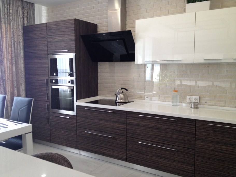 Кухня низ венге верх белый